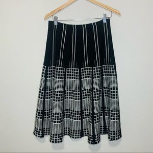 Lapis A-Line Black and Beige Grid Print Knit Skirt